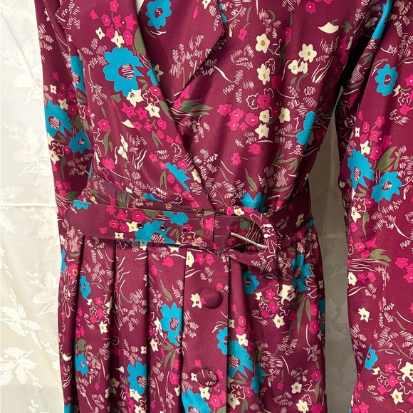 Leslie Fay Red Long Sleeve Wrap Dress with V-Neck and Pleated Skirt - Picture 2 of 11